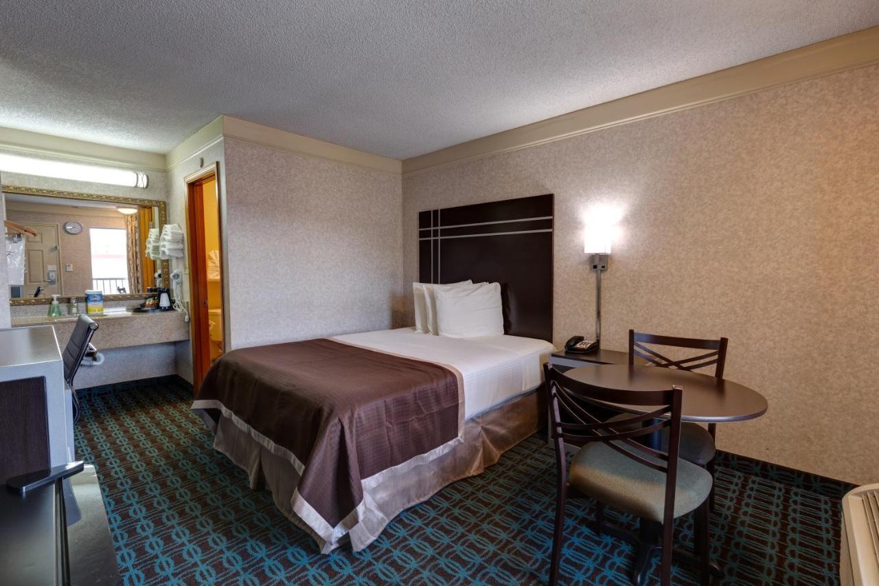 Deluxe Inn - Fayetteville I-95 Luaran gambar
